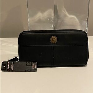 Stone Mountain Black Leather Wallet